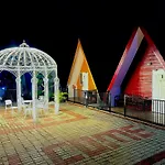 Capital O 91167 Gemilang Candi Resort