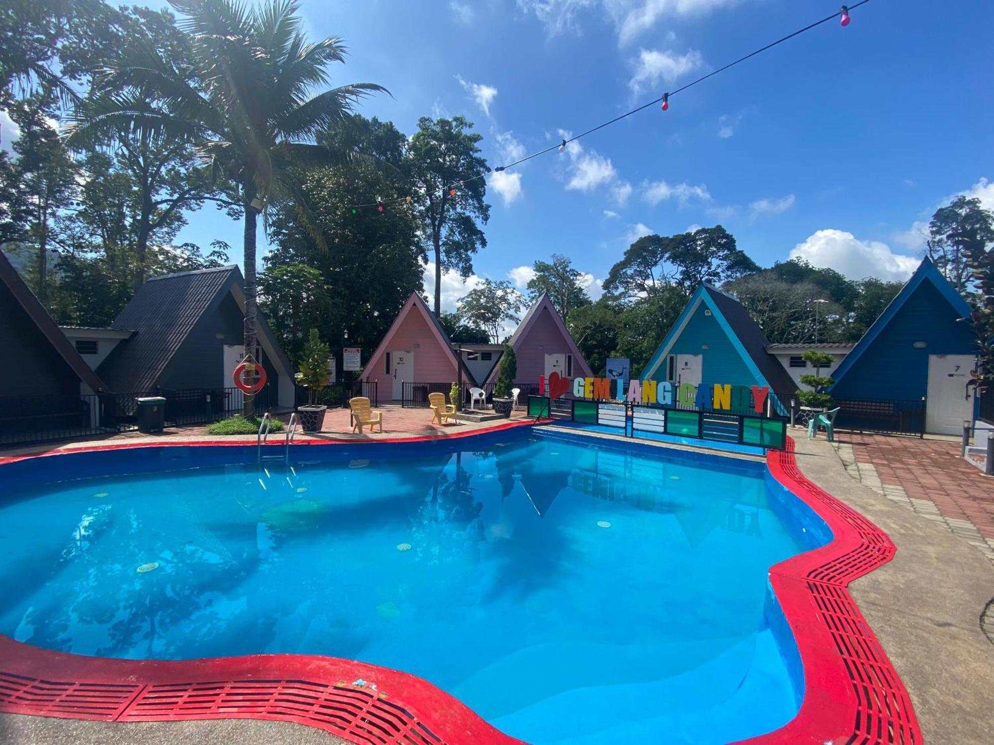 Hotel Capital O 91167 Gemilang Candi 2*