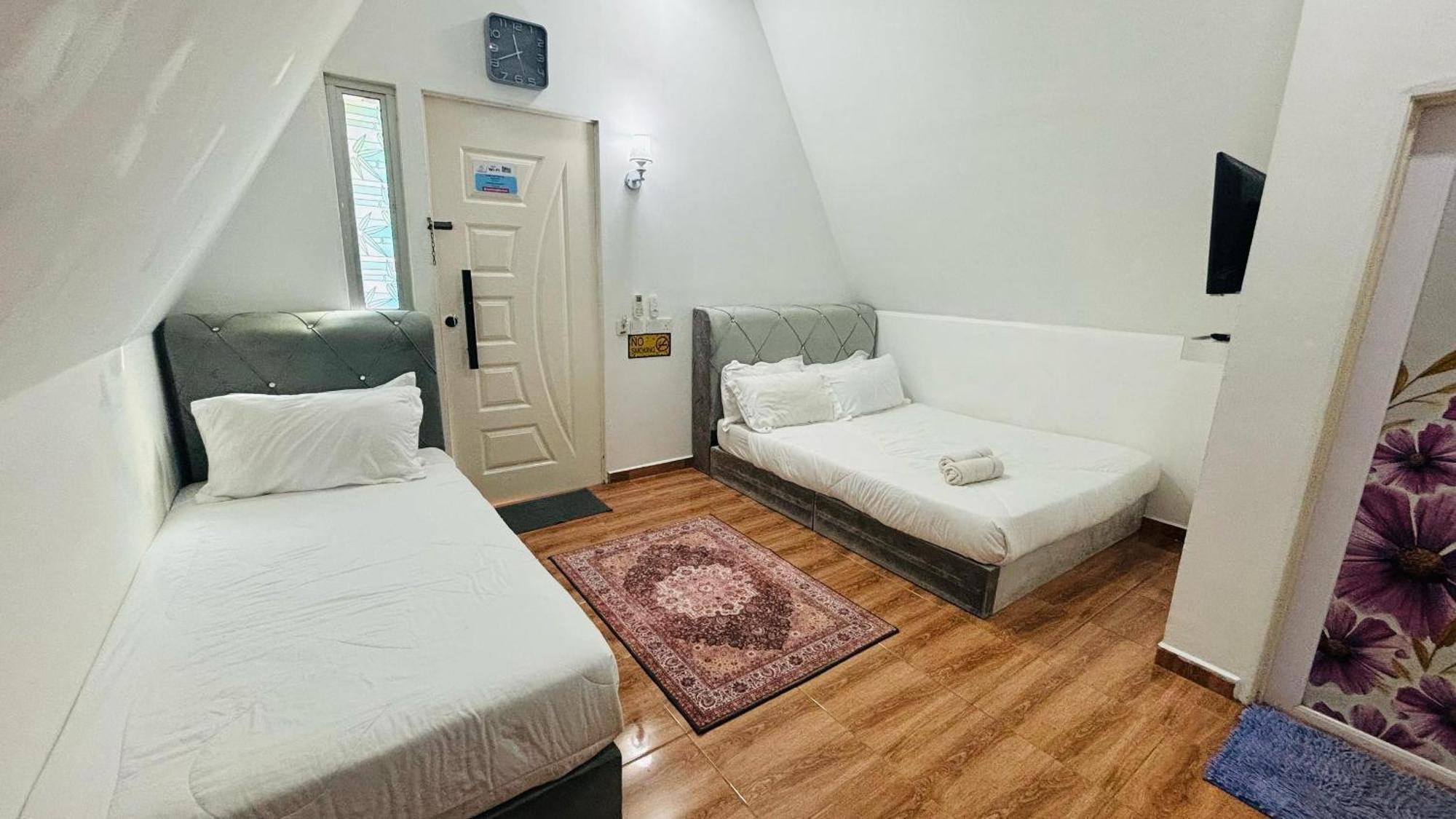 Capital O 91167 Gemilang Candi Hotel 2*